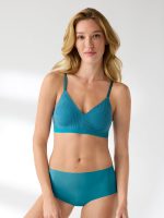 True Body Lace Triangle Wirefree Bra - Image 15